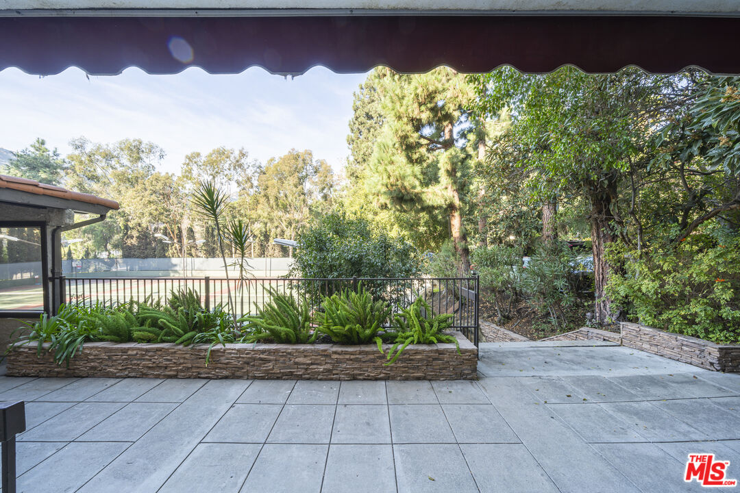 2700 Cahuenga Blvd Unit: 4121