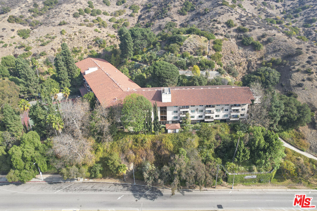 2700 Cahuenga Blvd Unit: 4121