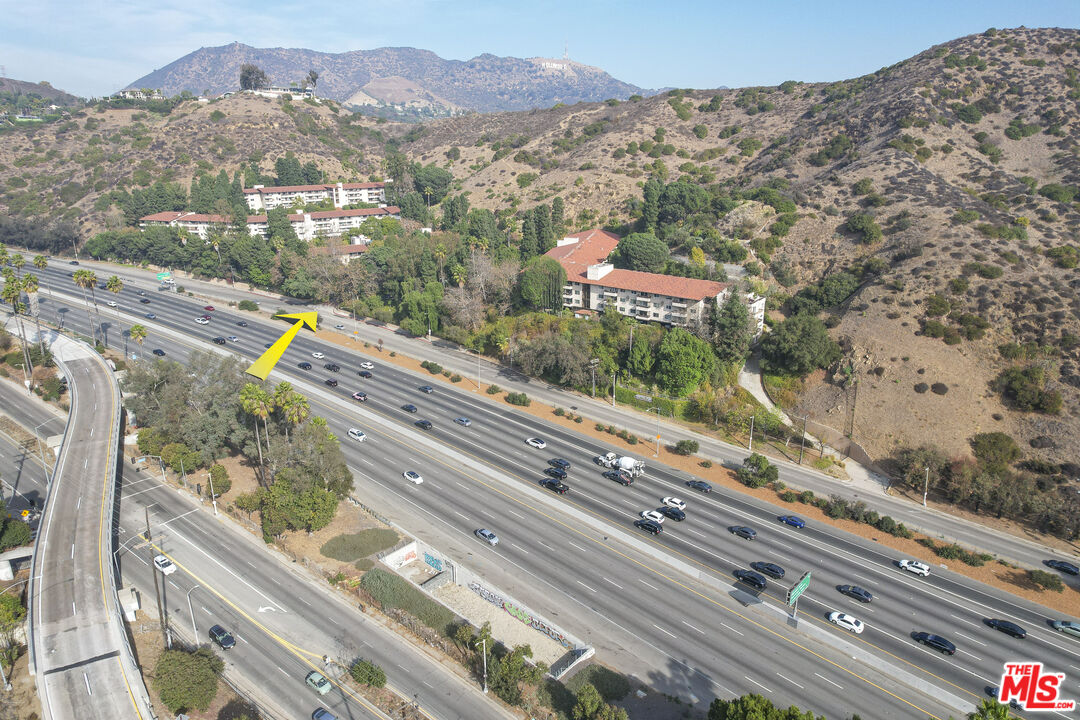 2700 Cahuenga Blvd Unit: 4121