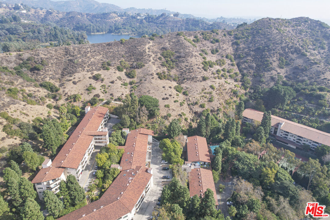 2700 Cahuenga Blvd Unit: 4121