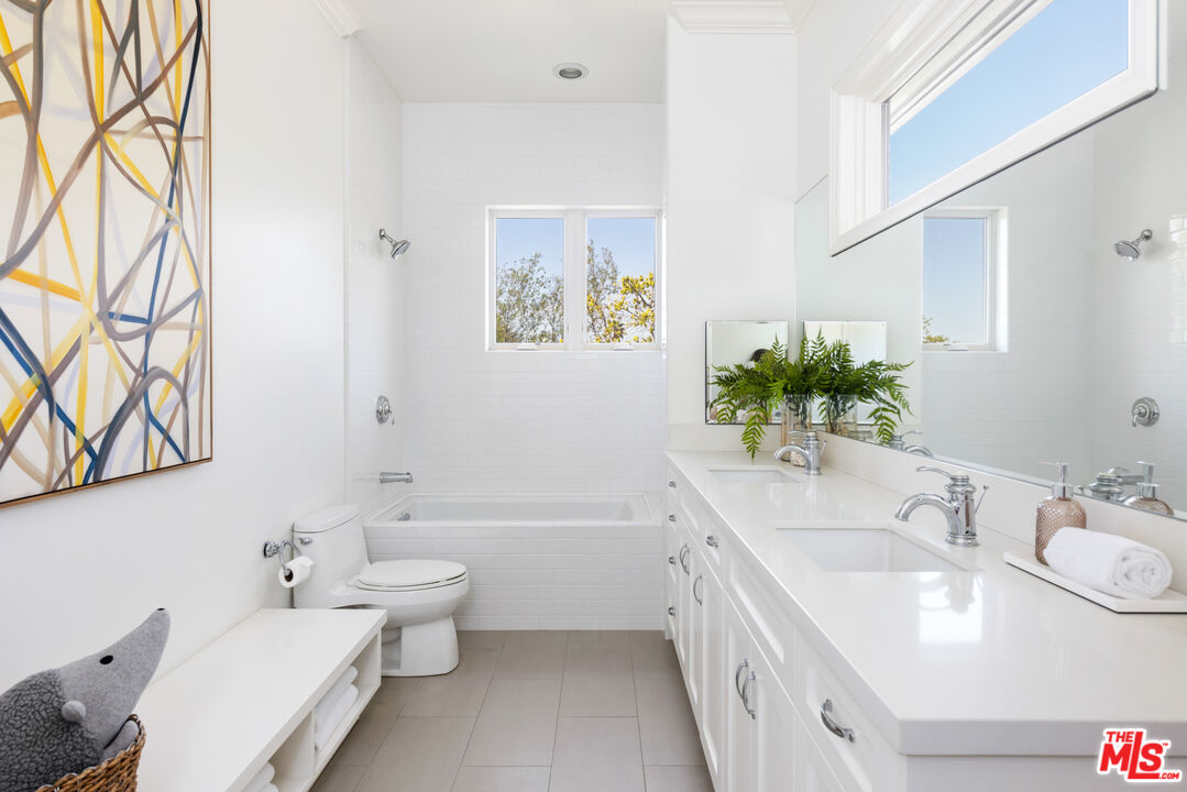 235 Oceano Dr