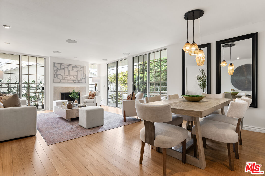 1129 Larrabee St Unit: 3
