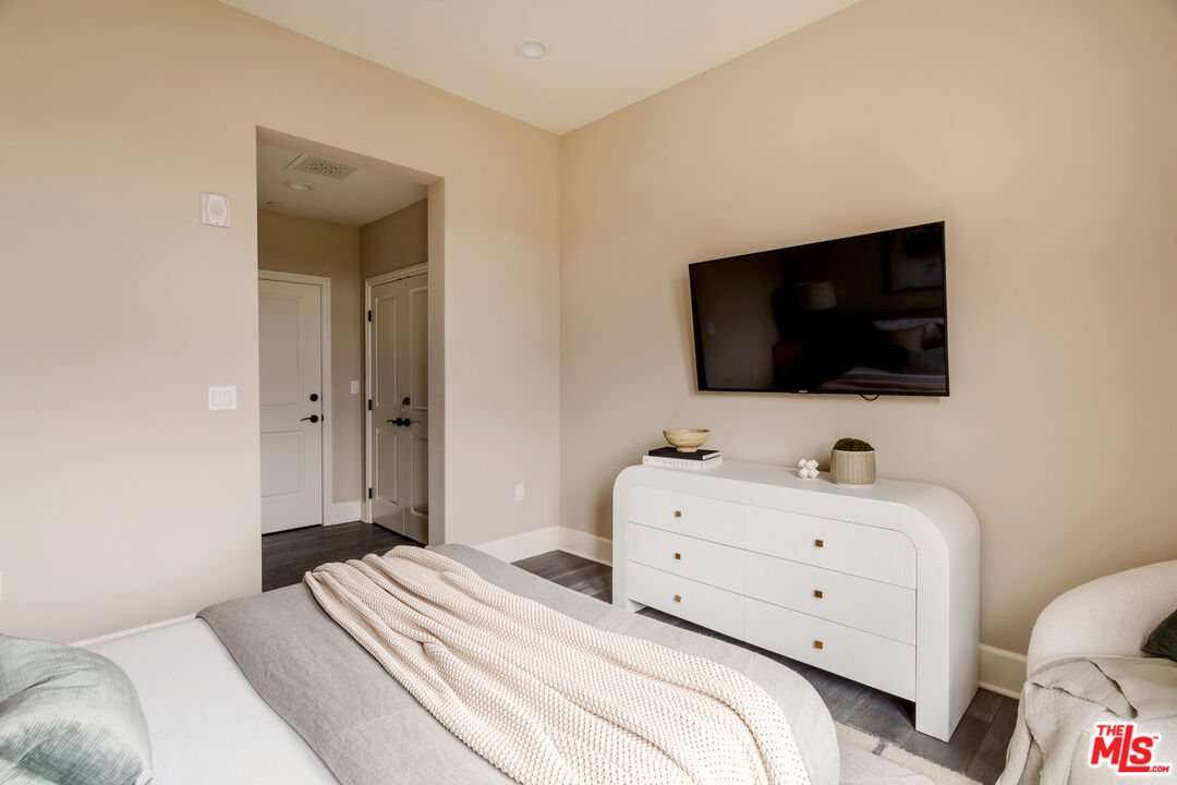 23500 Park Sorrento Unit: C42
