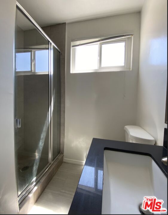 1261 N Laurel Ave Unit: 16