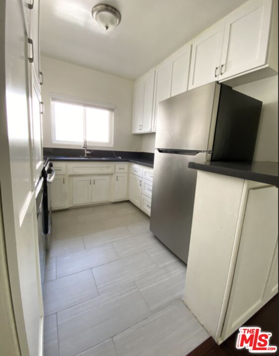 1261 N Laurel Ave Unit: 16