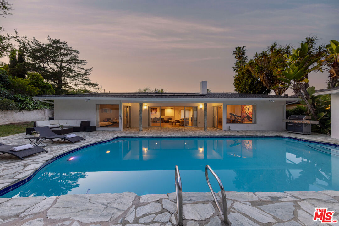 3700 Regal Vista Dr