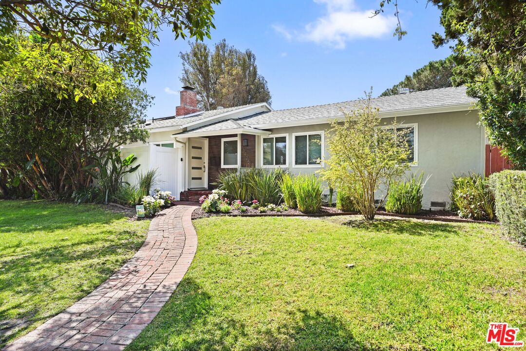 3425 Midvale Ave