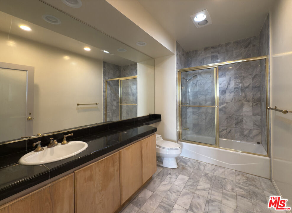 120 S Crescent Dr Unit: 102
