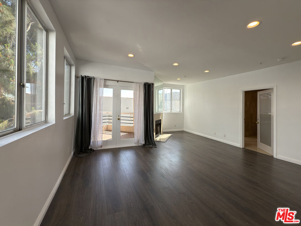 120 S Crescent Dr Unit: 102