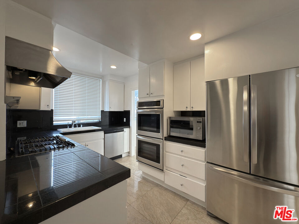 120 S Crescent Dr Unit: 102