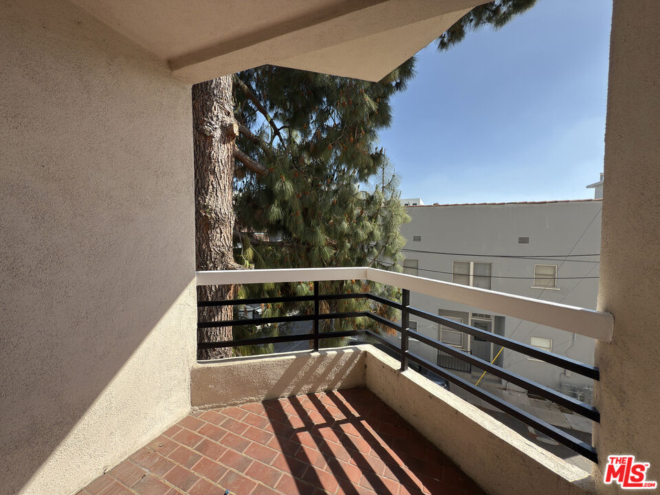 120 S Crescent Dr Unit: 102