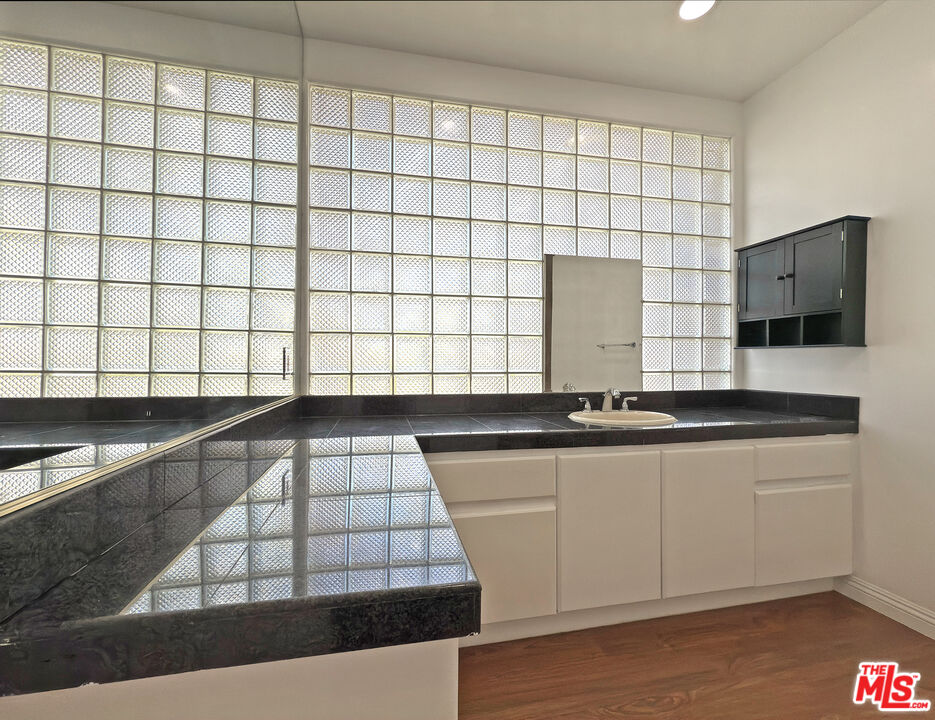 120 S Crescent Dr Unit: 305
