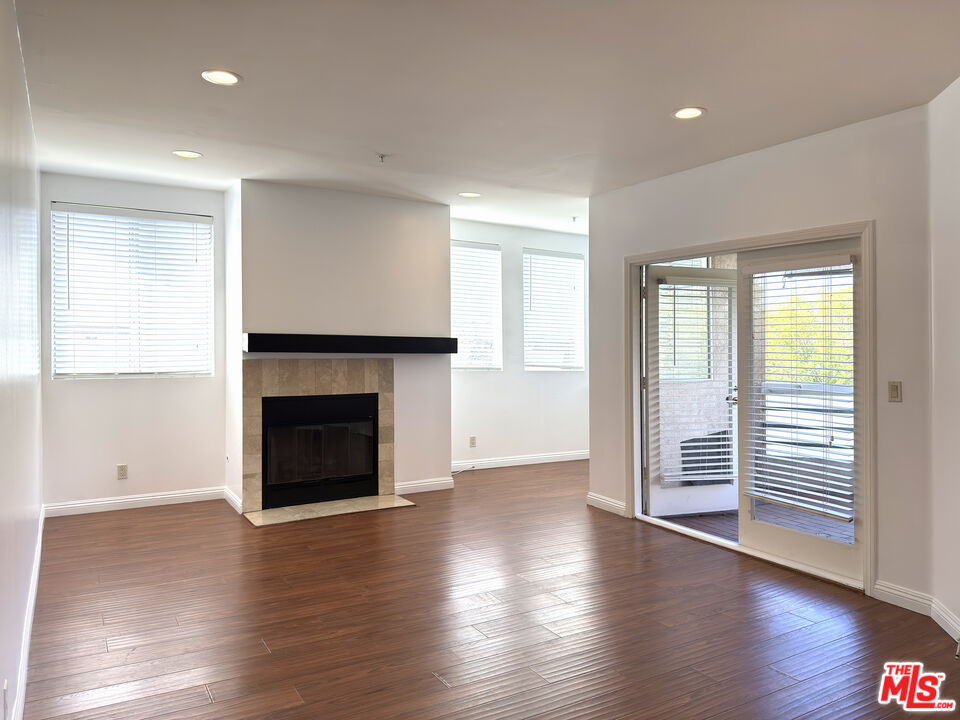 120 S Crescent Dr Unit: 305