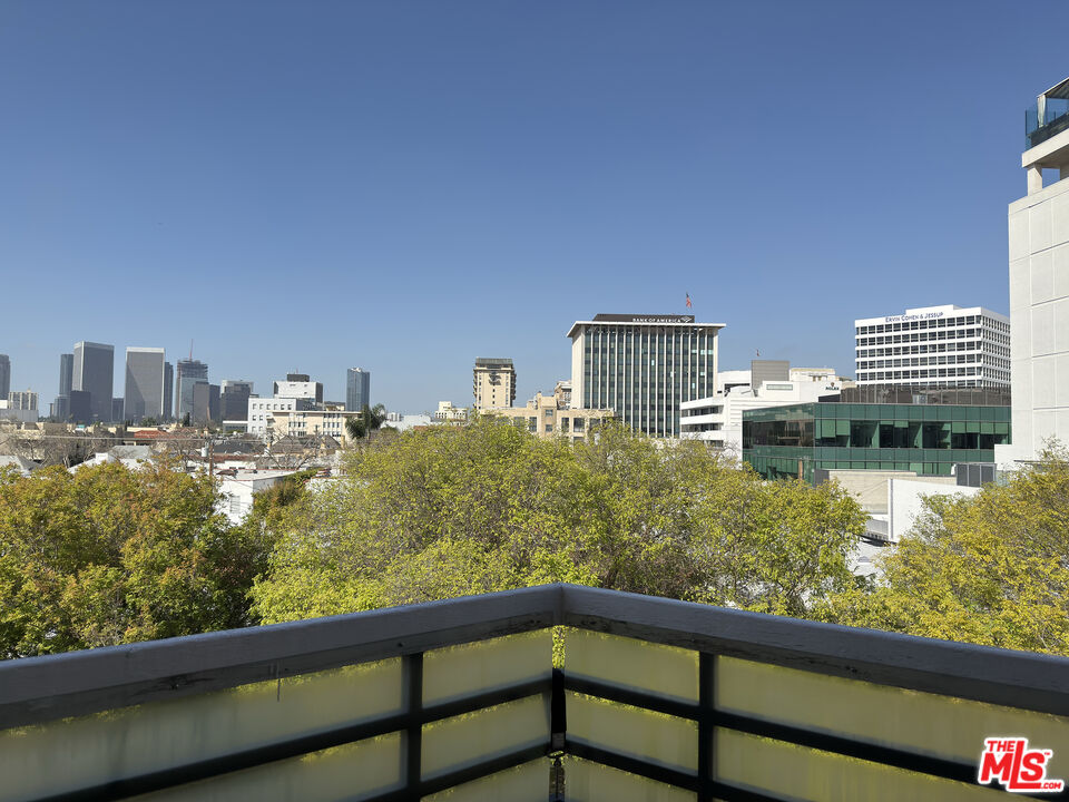 120 S Crescent Dr Unit: 305