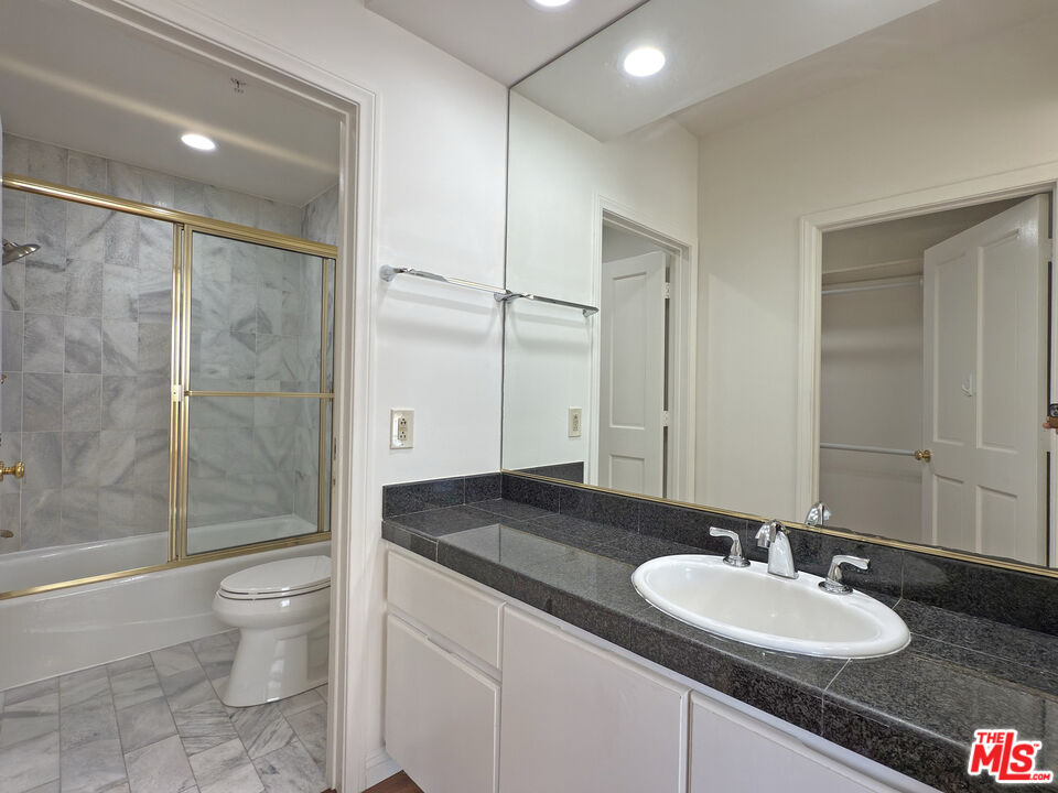 120 S Crescent Dr Unit: 305