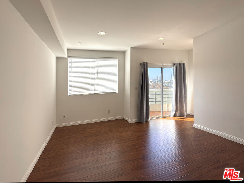 120 S Crescent Dr Unit: 305