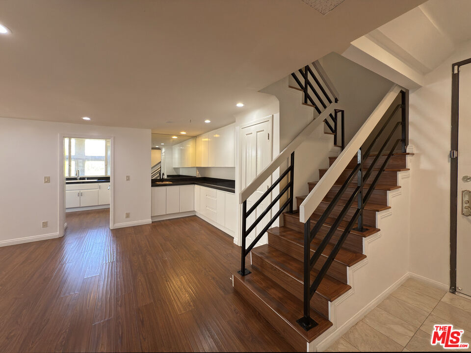 120 S Crescent Dr Unit: 305