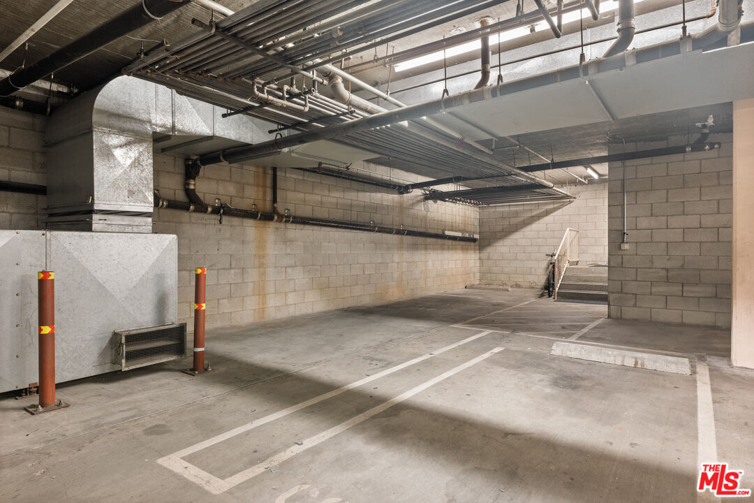 15114 Sherman Way Unit: 107