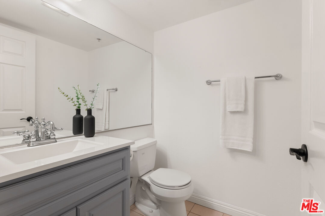 15114 Sherman Way Unit: 107
