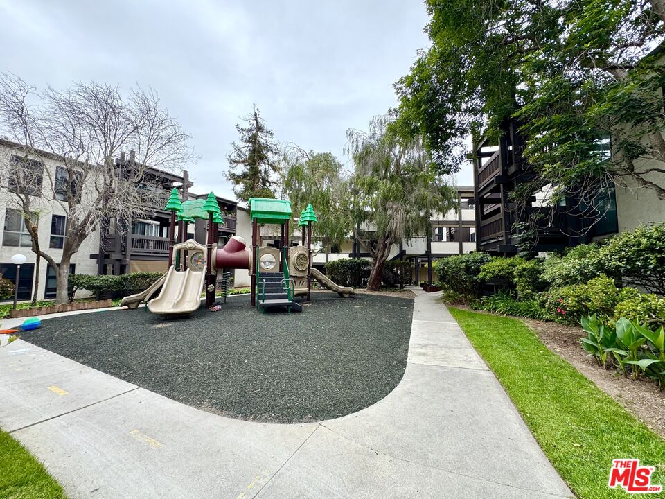 7740 Redlands St Unit: M2069