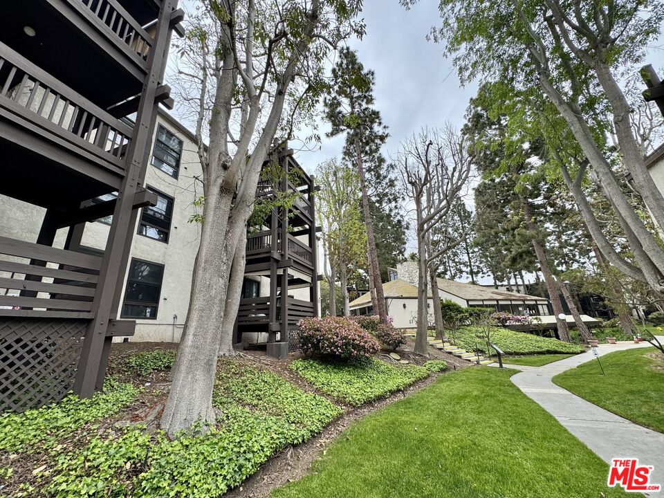 7740 Redlands St Unit: M2069