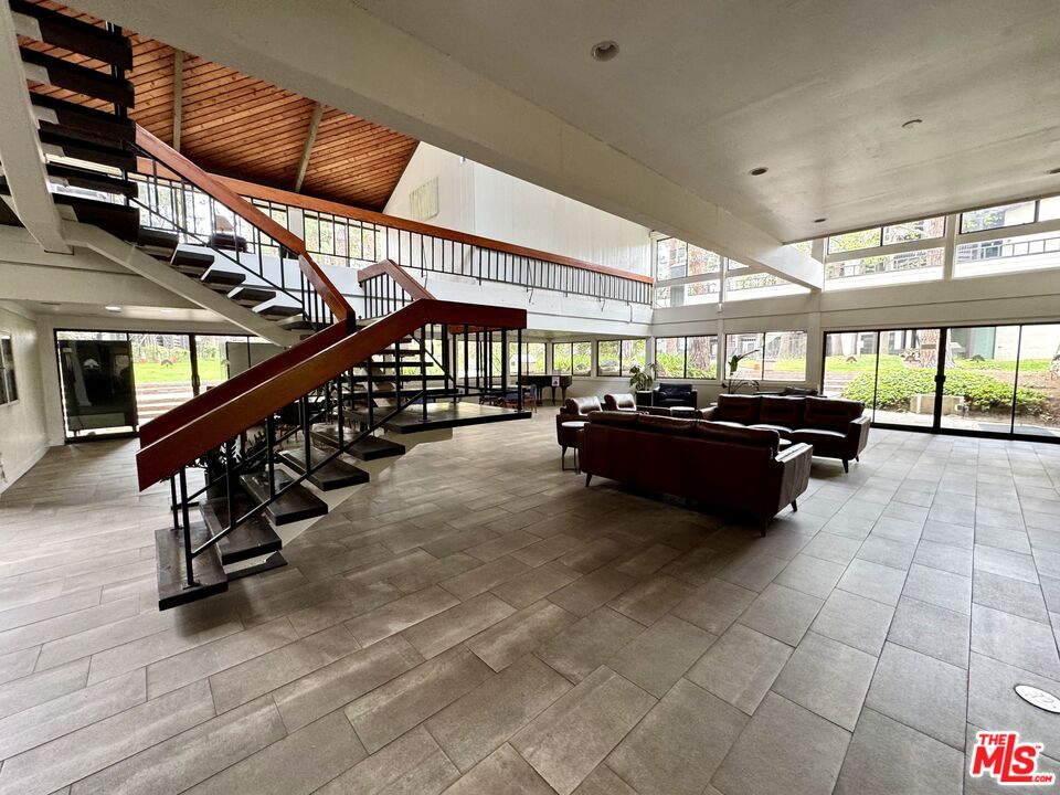 7740 Redlands St Unit: M2069