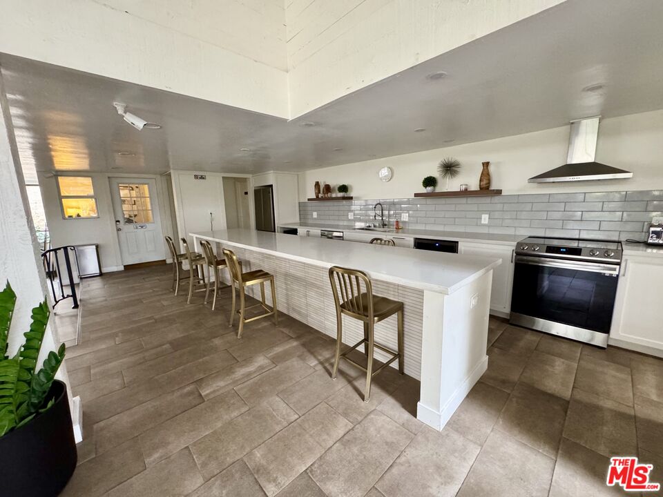 7740 Redlands St Unit: M2069
