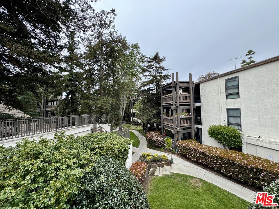 7740 Redlands St Unit: M2069