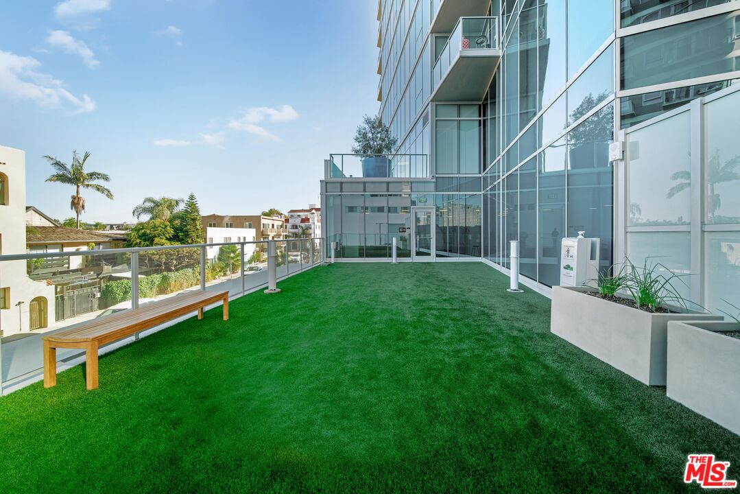 777 E Ocean Blvd Unit: PH 3401
