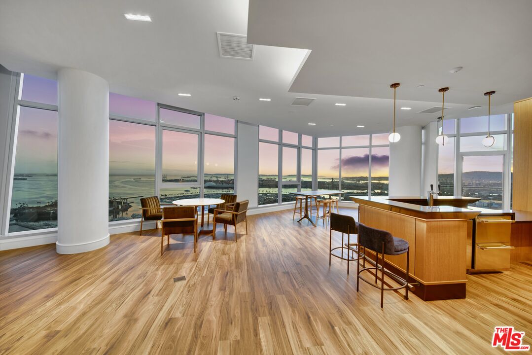 777 E Ocean Blvd Unit: PH 3401