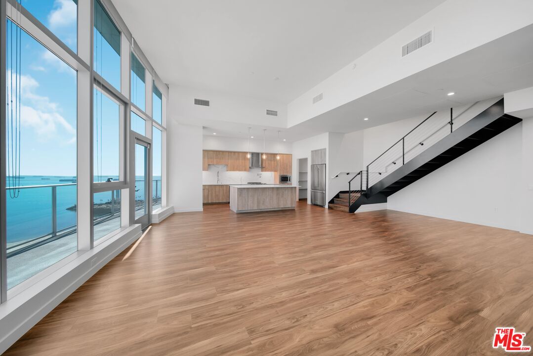 777 E Ocean Blvd Unit: PH 3401