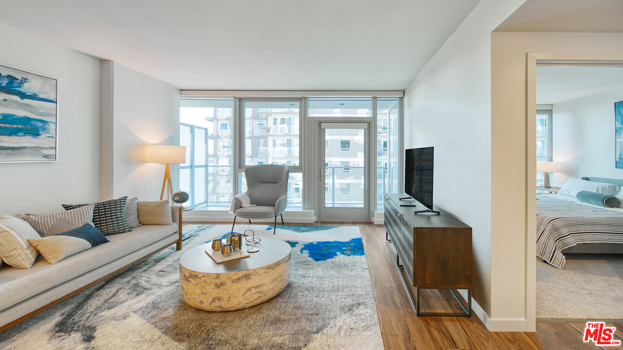 777 E Ocean Blvd Unit: PH 3401