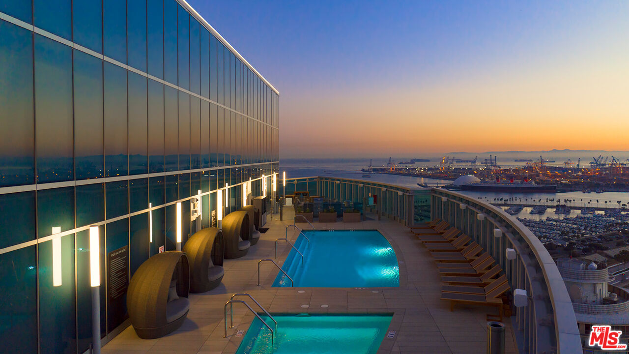 777 E Ocean Blvd Unit: PH 3401