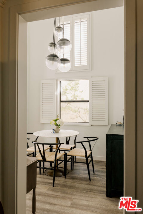 136 S Clark Dr Unit: 6