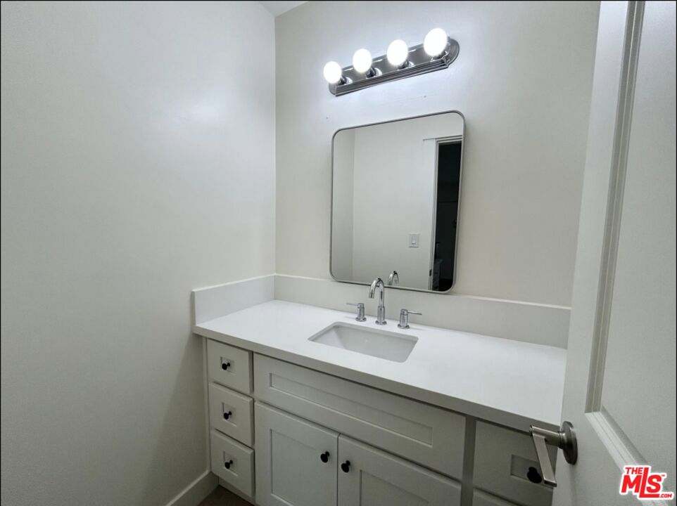 1827 Veteran Ave Unit: 1