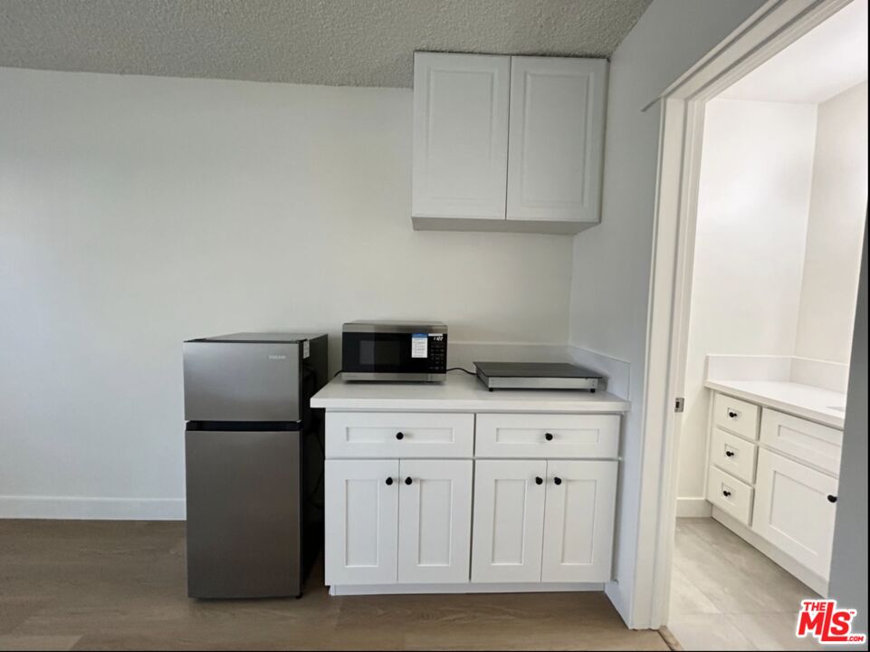 1827 Veteran Ave Unit: 1