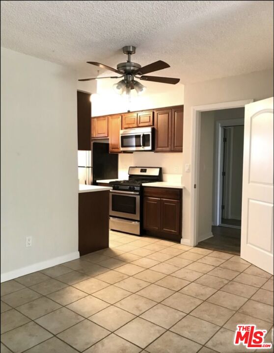 1827 Veteran Ave Unit: 15