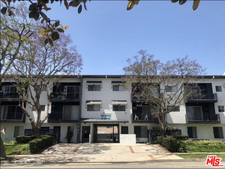 1827 Veteran Ave Unit: 15