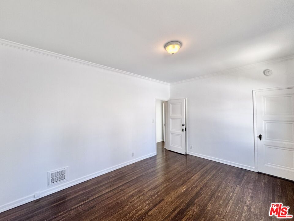 1401 N Laurel Ave