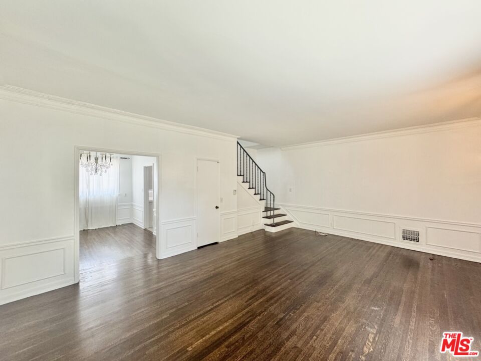 1401 N Laurel Ave