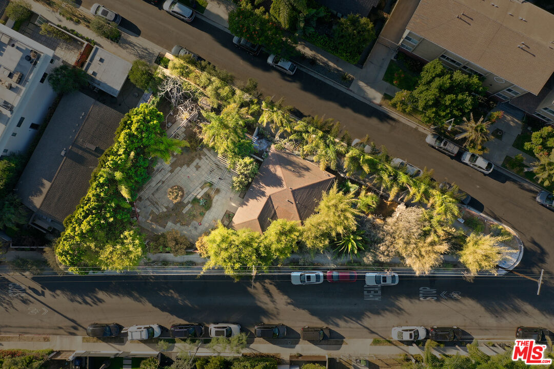 717 California Ave