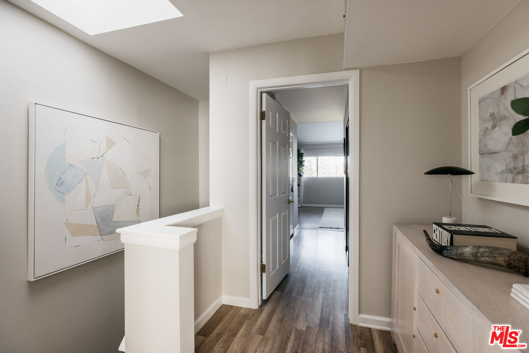 14025 Riverside Dr Unit: 4