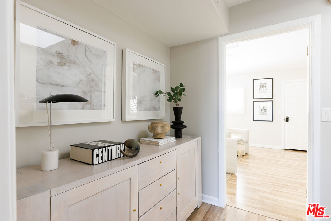 14025 Riverside Dr Unit: 4
