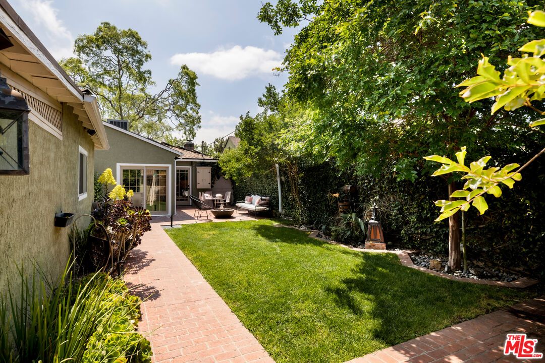 313 W Elm Ave