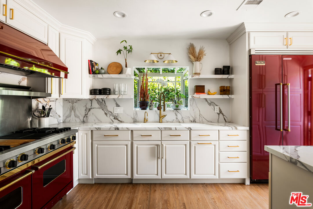 313 W Elm Ave