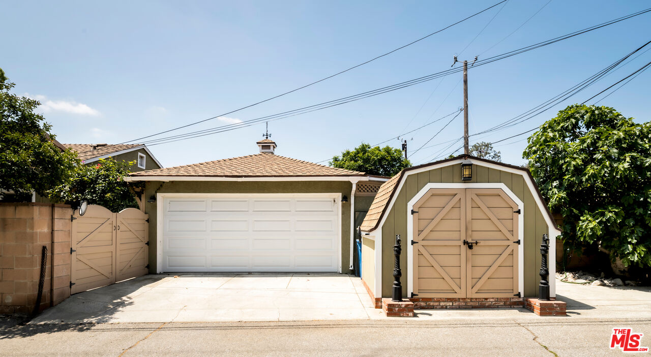 313 W Elm Ave