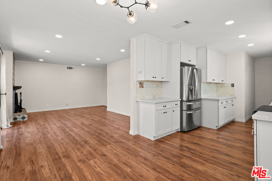 713 S Orchard Ave