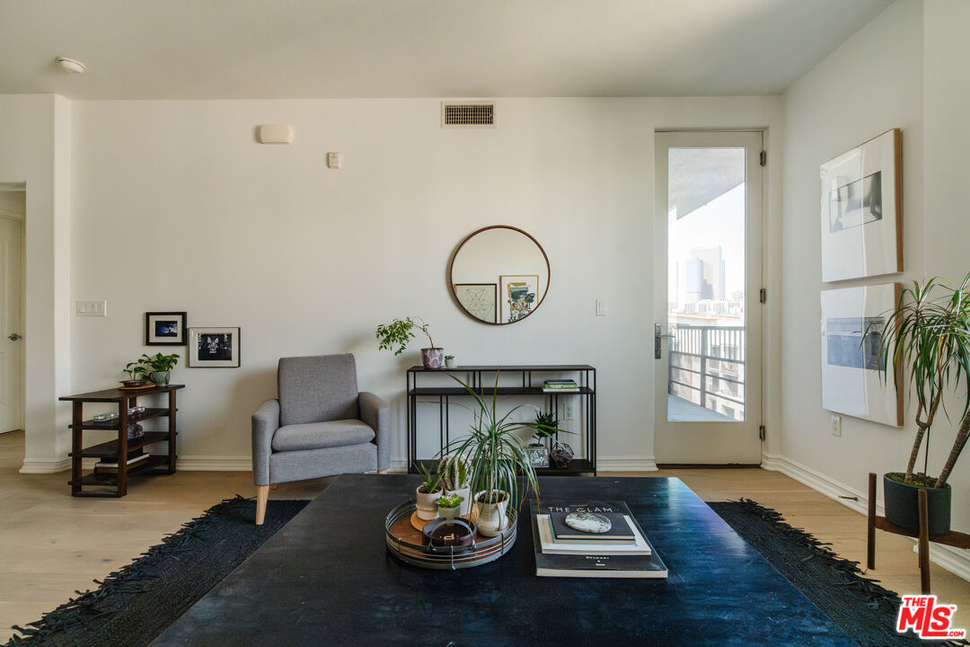 629 Traction Ave Unit: 512