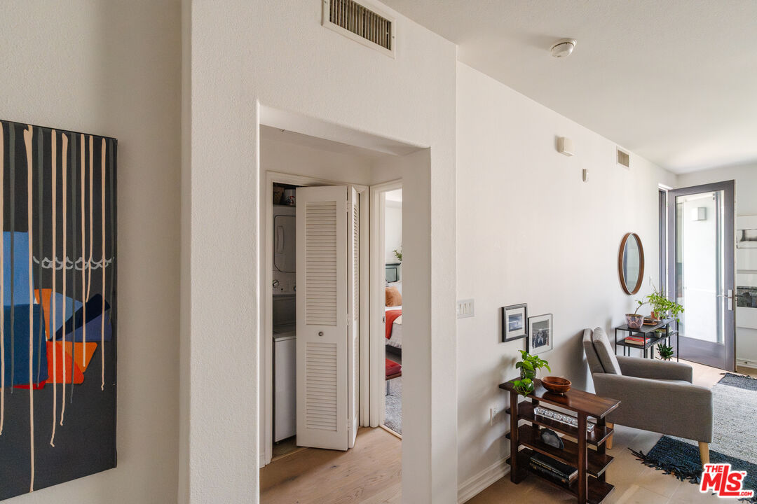 629 Traction Ave Unit: 512