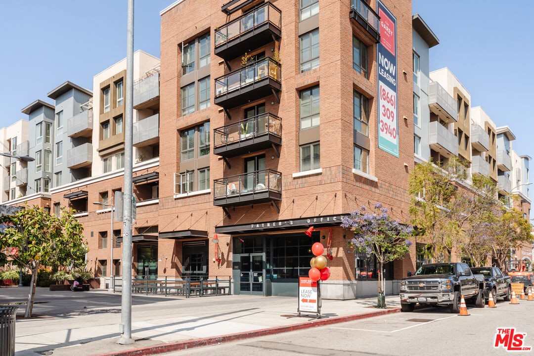 629 Traction Ave Unit: 512